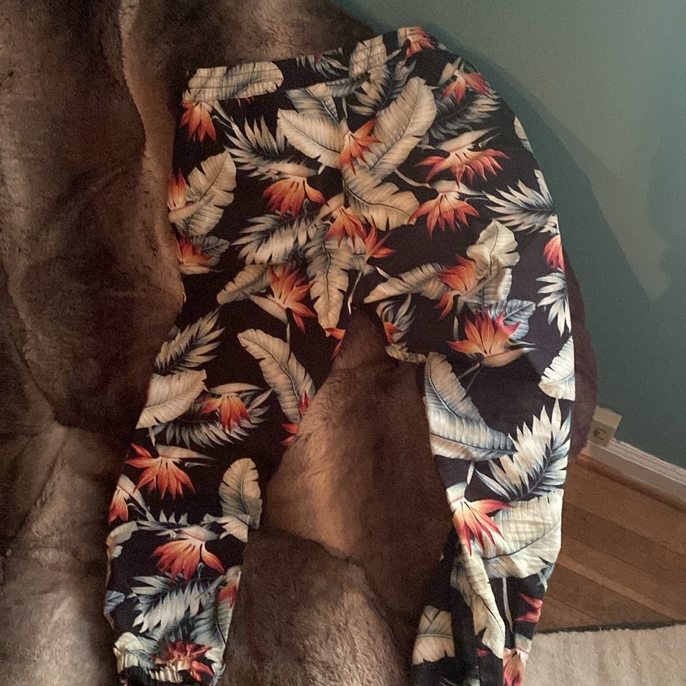 Baldwin Tropical Print Hidden Drawstring Waist Pa… - image 4